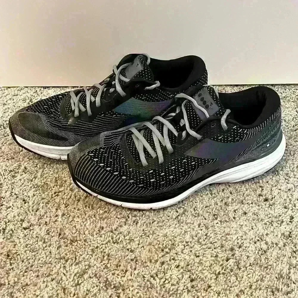 Diadora Mythos Blushield Hip 6 Running Shoes Mens Size 10.5